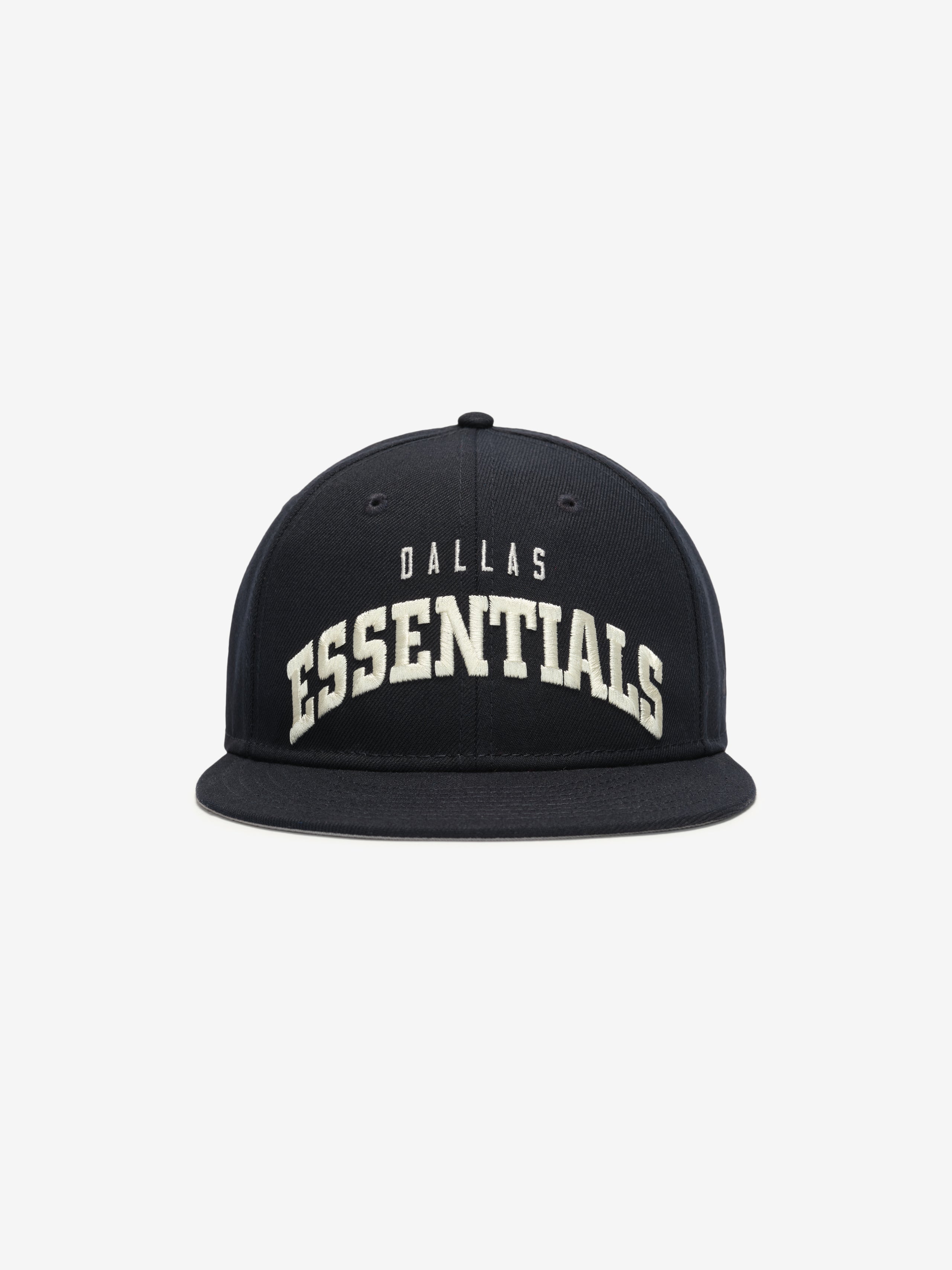 Front-facing view of navy Cowboys 9Fifty RC Snapback with curved Dallas Essentials embroidery, gallery image 0