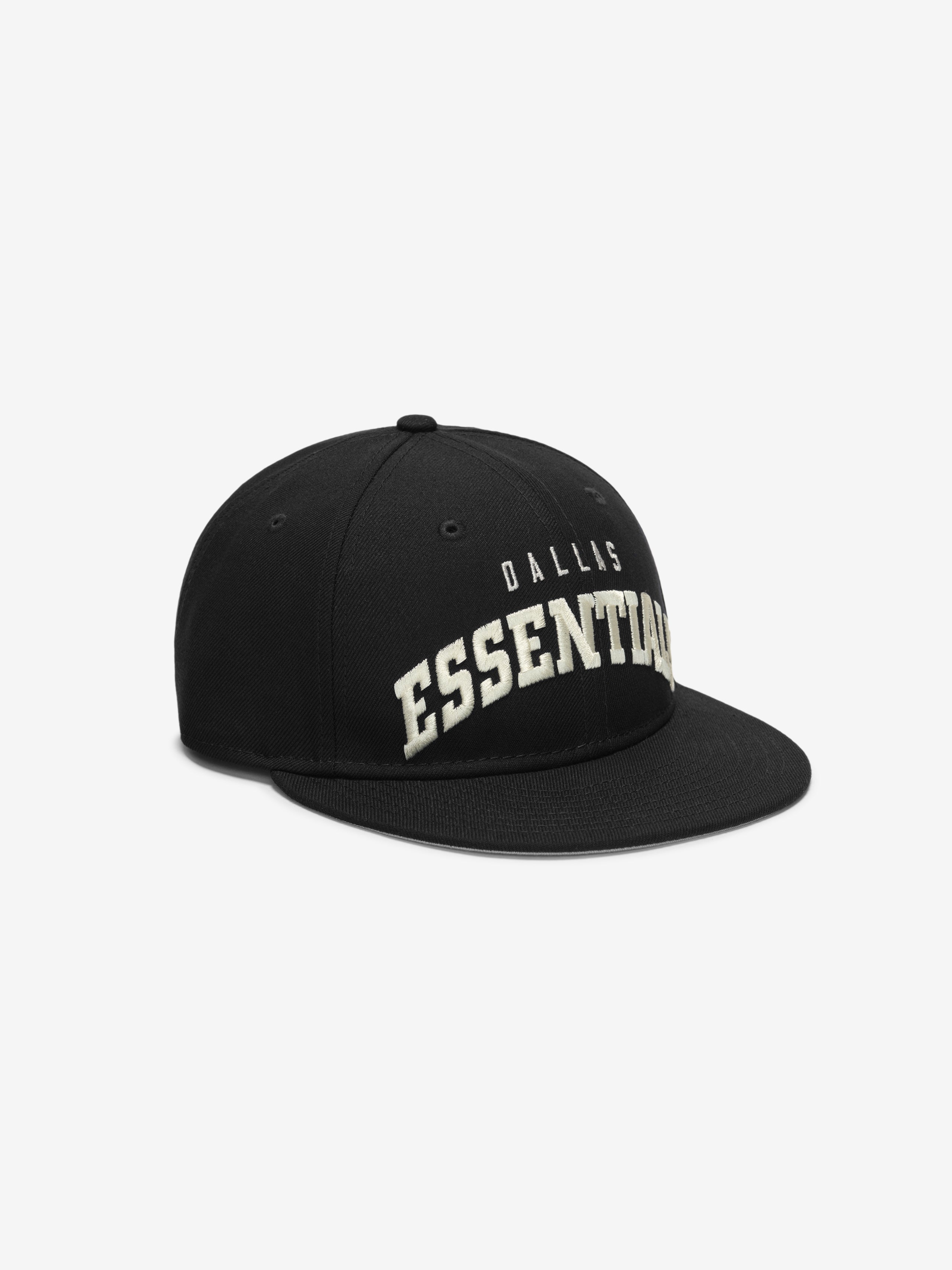 Angled front view of black Cowboys 9Fifty RC Snapback featuring arched Dallas Essentials embroidery, gallery image 0