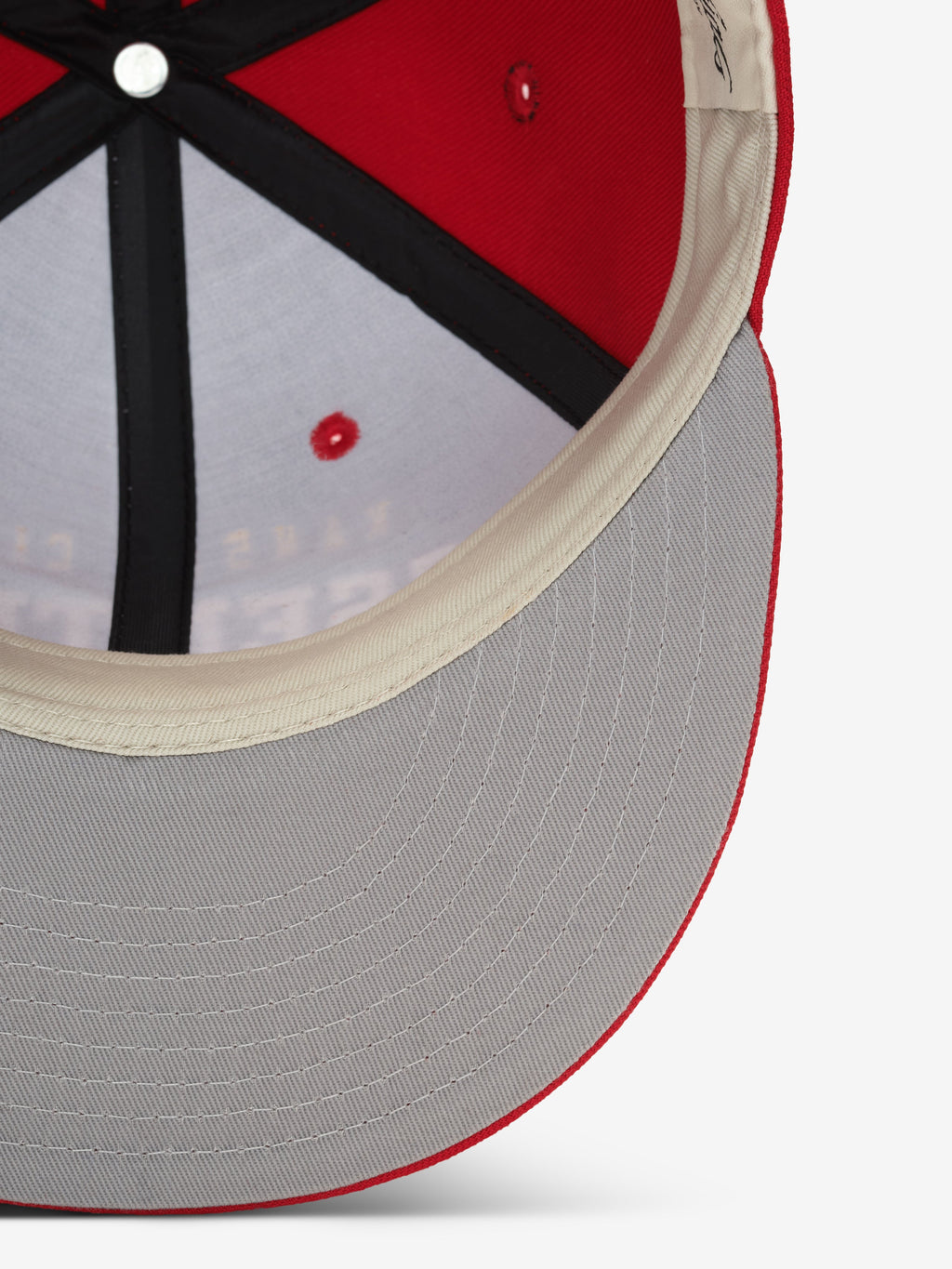 Inside view of Chiefs 9Fifty RC Snapback showing red interior panels and light grey underbill, gallery image 0