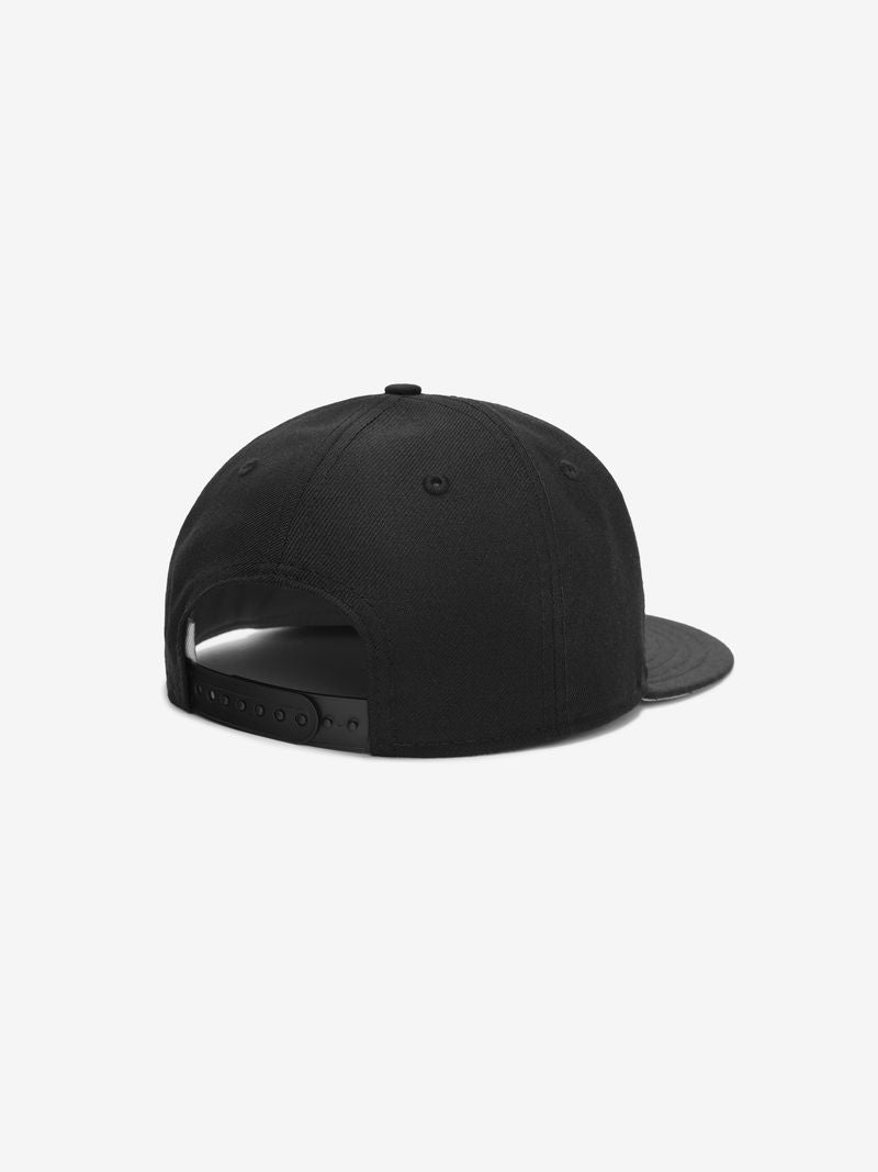 Rear angle of black NBA 9Fifty RC Snapback highlighting adjustable snapback closure and fabric texture fn-PUpZA.jpg