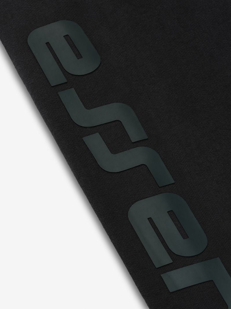 Close-up of black Los Angeles heavy fleece cropped sweatshirt sleeve with matte textured logo print gb2BizOQ.jpg gallery 0
