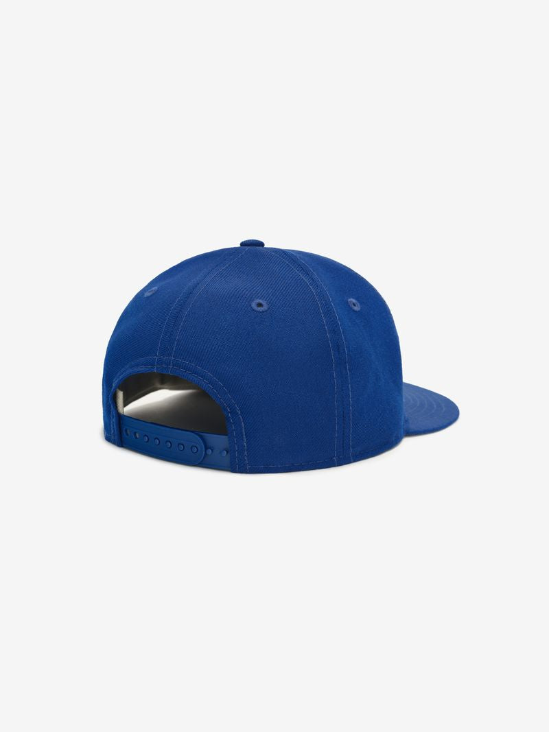 Rear angle of blue Knicks 9Fifty RC Snapback highlighting adjustable snap closure and solid blue fabric panels xQBGNBuA.jpg